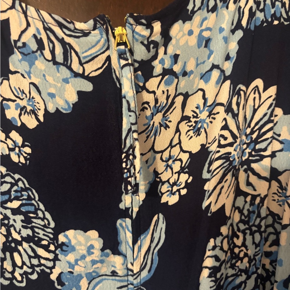 Lilly Pulitzer Blue and White Elbow Sleeve Dress - Picture 3 of 7